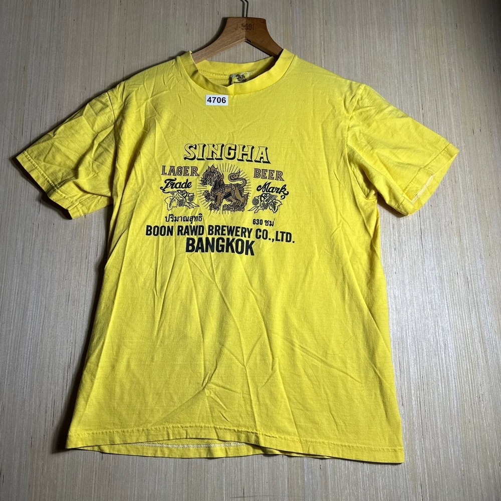 Vintage Singha Shirt Mens Medium Yellow Short Sleeve Graphic Print Lager Beer